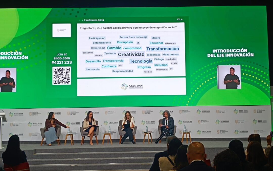 Francisca Rivero presents at international social performance and sustainability event in Peru